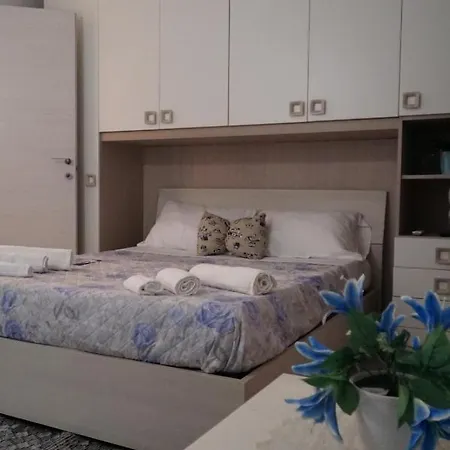 Porta Garibaldi Отель типа 